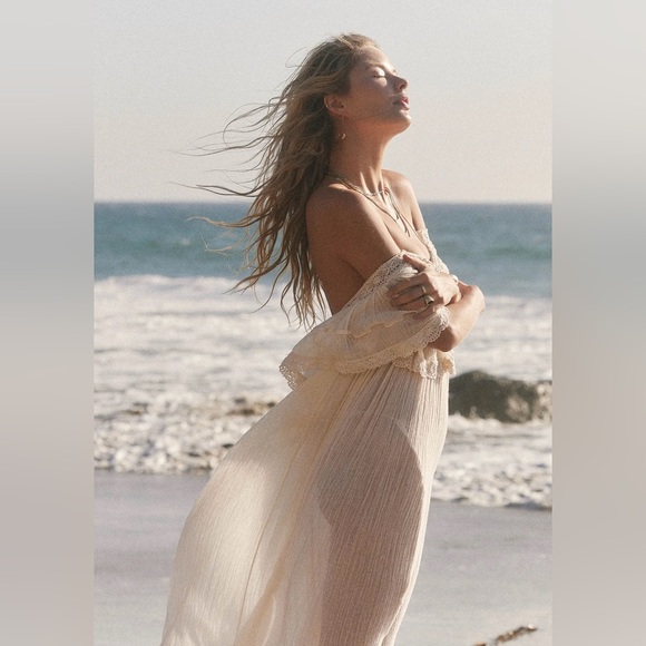 Semi sheer baby blue cold shoulder mini dress - Picture 3 of 11